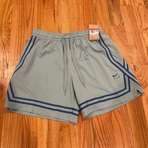 Women's Nike Dri-Fit Basketball Shorts Shorts (Large)